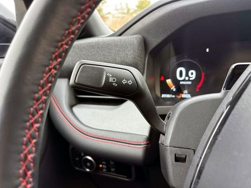 Used 2025 Ford Explorer ST-Line image 31