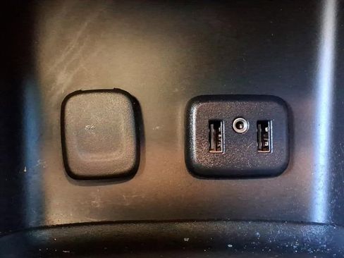 Used 2019 GMC Acadia SLE FWD image 14
