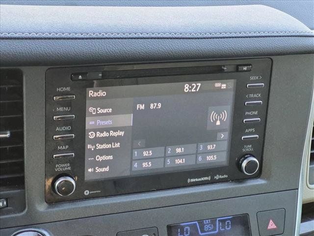Used 2019 Toyota Sienna XLE Premium FWD image 14
