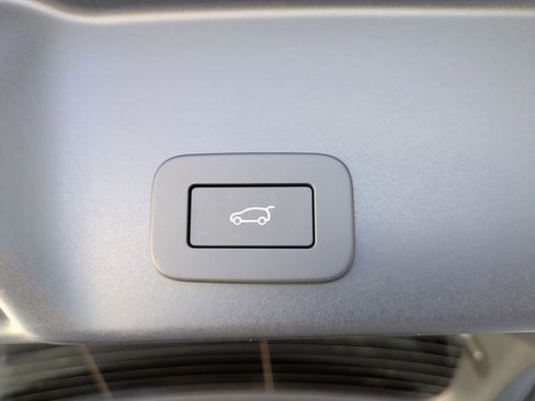 New 2026 Land Rover Range Rover Evoque Dynamic SE AWD/4WD image 14