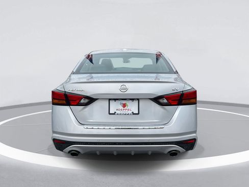 Certified 2021 Nissan Altima 2.5 SV w/ SV Premium Package image 7