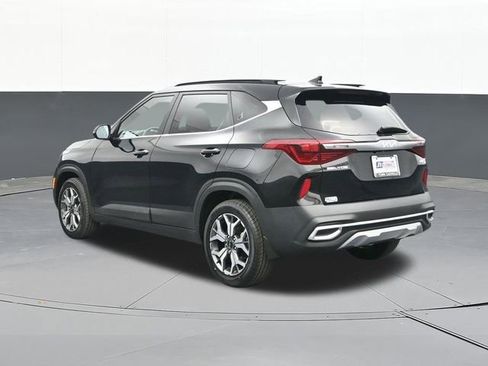 Used 2023 Kia Seltos EX image 10