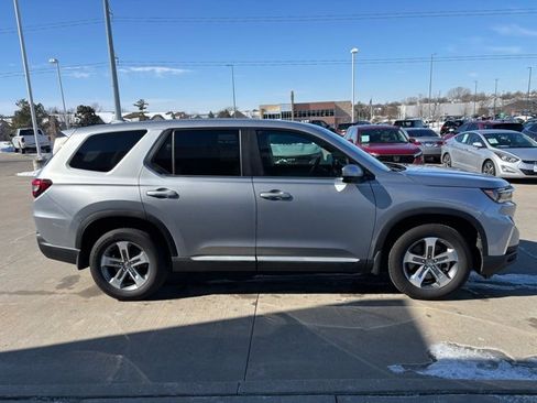 Certified 2023 Honda Pilot EX-L image 4