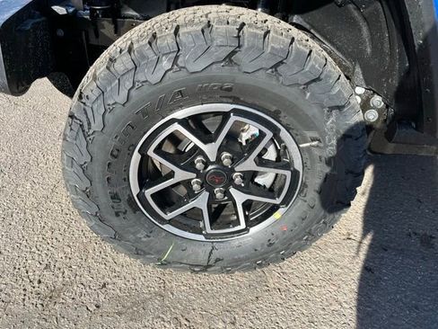 New 2026 Jeep Wrangler Unlimited Rubicon w/ Technology Group image 9