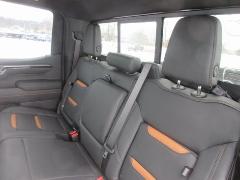 New 2026 GMC Sierra 1500 AT4 w/ AT4 Premium Package image 15