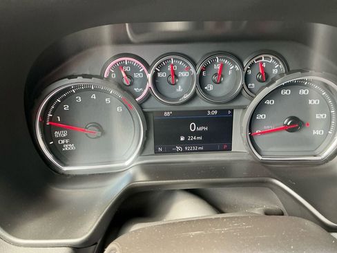 Used 2021 Chevrolet Tahoe LT RWD image 17