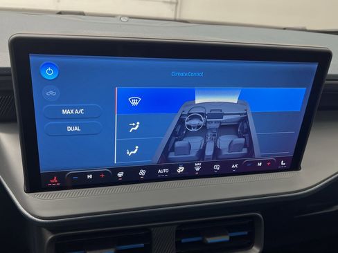 New 2025 Ford Maverick Lobo image 19