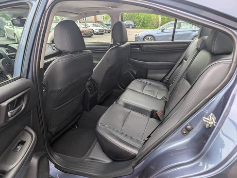 Used 2017 Subaru Legacy 2.5i Limited AWD/4WD image 9