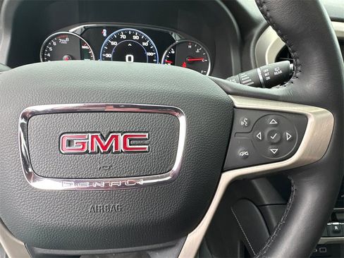 Used 2022 GMC Acadia Denali w/ Denali Ultimate Package image 27