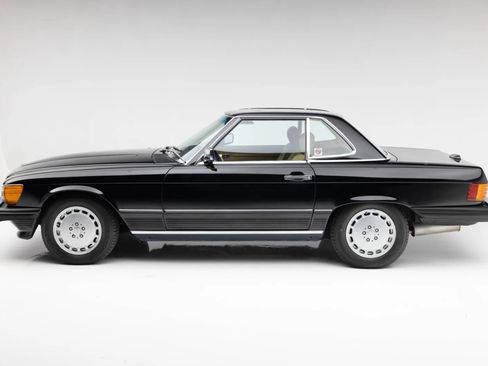 Used 1989 Mercedes-Benz 560 SL image 13