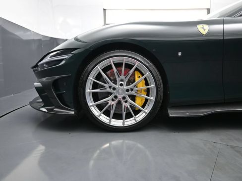 Used 2021 Ferrari Roma RWD image 5