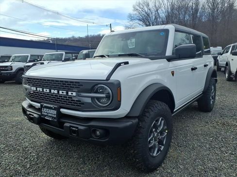 New 2025 Ford Bronco Badlands AWD/4WD image 3