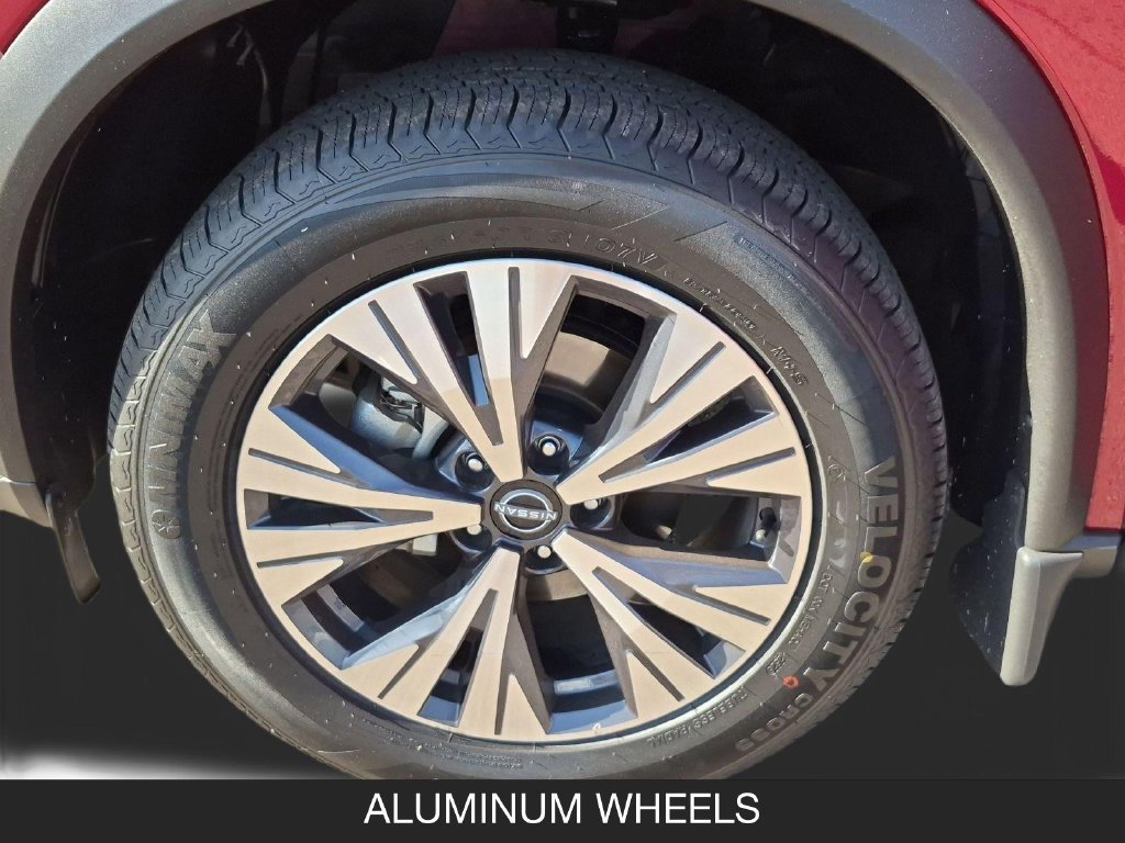 Certified 2023 Nissan Rogue SV FWD image 11