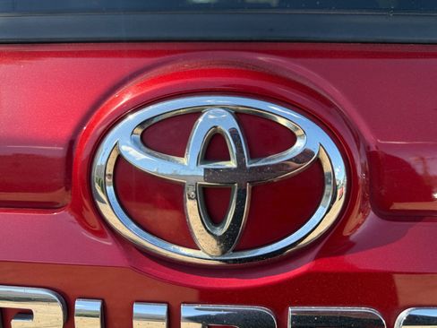 Used 2015 Toyota 4Runner SR5 AWD/4WD image 22