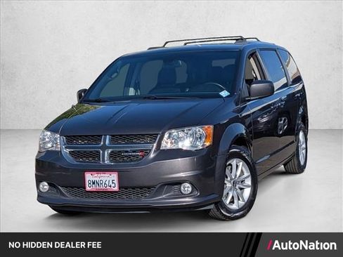 Used 2018 Dodge Grand Caravan SXT FWD image 1