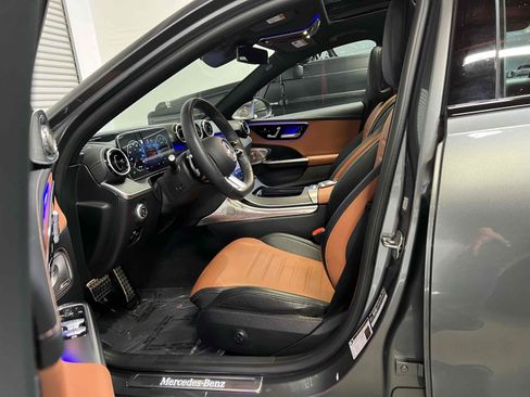 Used 2024 Mercedes-Benz C 300 Sedan image 4