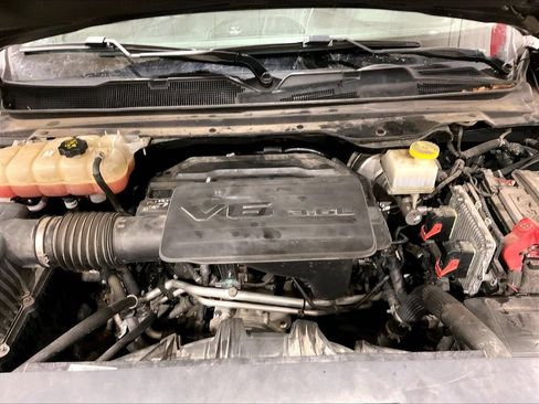 Used 2019 RAM 1500 Big Horn AWD/4WD image 11