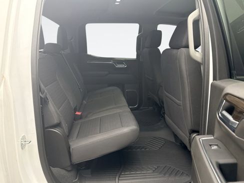 Used 2022 Chevrolet Silverado 1500 LT AWD/4WD image 17