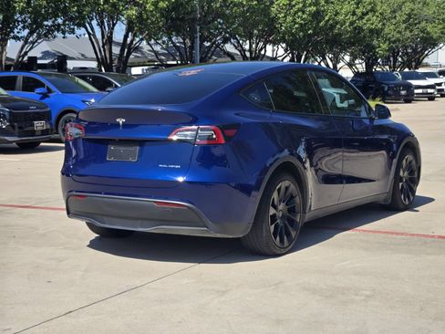 Used 2023 Tesla Model Y Long Range AWD/4WD image 4