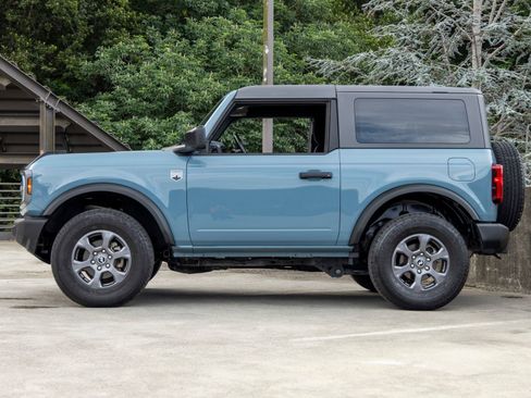 Used 2023 Ford Bronco Big Bend image 2