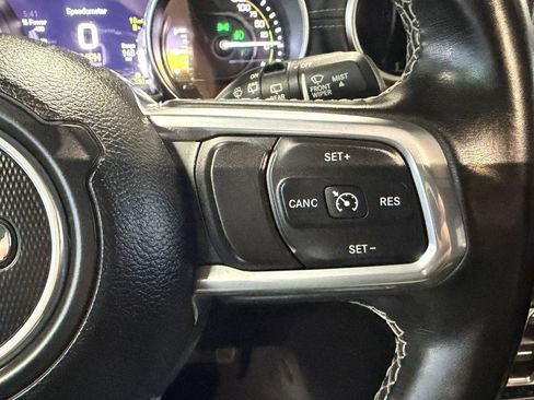 Used 2022 Jeep Wrangler Unlimited Sahara image 53