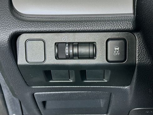 Used 2018 Subaru Forester 2.5i w/ Alloy Wheel Package AWD/4WD image 16