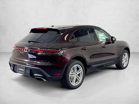 Used 2026 Porsche Macan AWD/4WD image 9