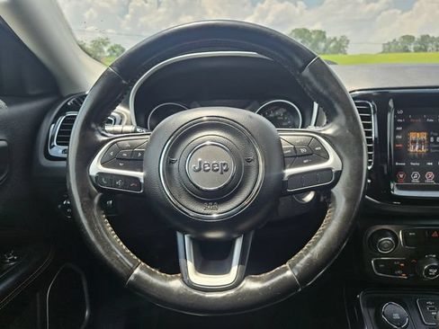 Used 2020 Jeep Compass Limited AWD/4WD image 13