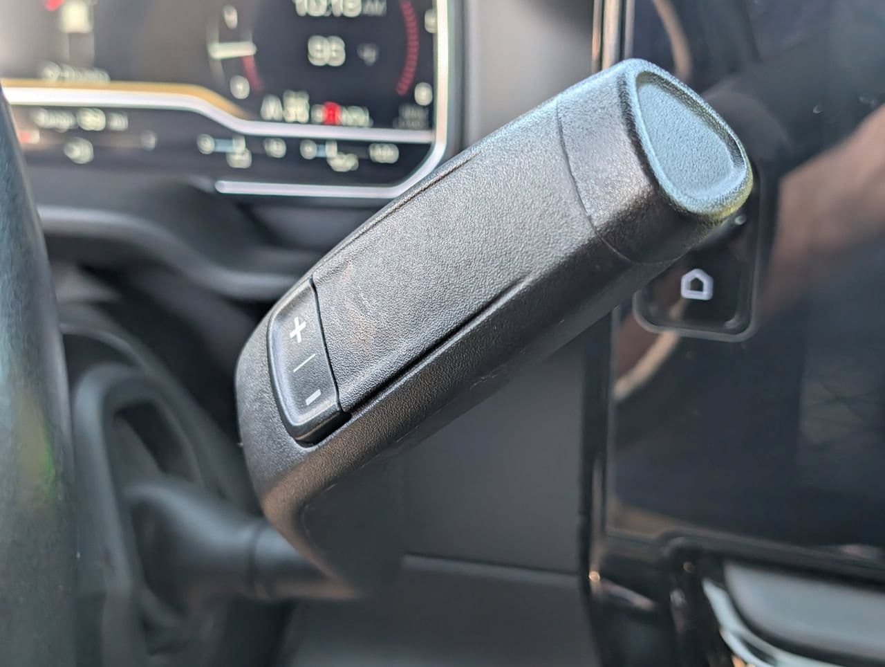 Used 2025 GMC Sierra 2500 AT4X AWD/4WD image 19