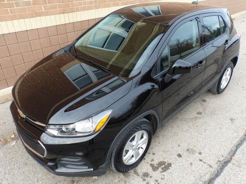 Used 2019 Chevrolet Trax LS image 16