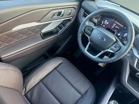 New 2026 Ford Explorer Platinum w/ LUX Leather Package image 13