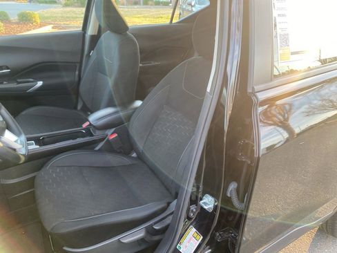 Used 2024 Nissan Kicks SV image 13