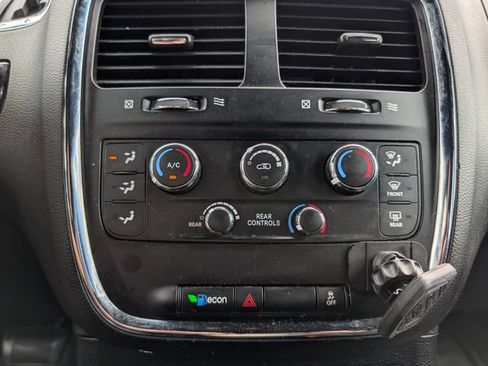 Used 2017 Dodge Grand Caravan SE FWD image 21