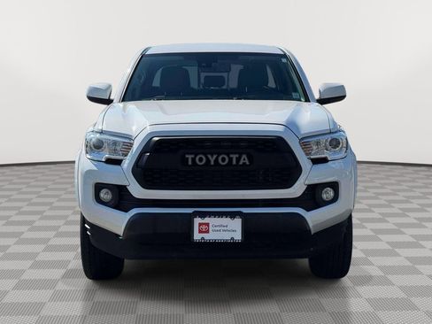 Used 2021 Toyota Tacoma SR5 AWD/4WD image 2