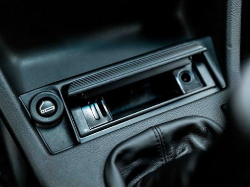 Used 1990 BMW M3 Coupe RWD image 81