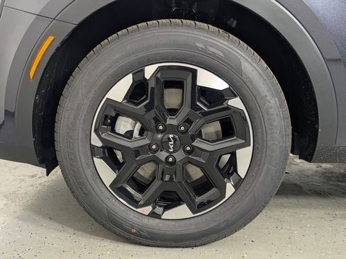 New 2026 Kia Sorento S FWD image 9