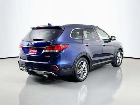 Used 2018 Hyundai Santa Fe SE w/ Cargo Package image 5