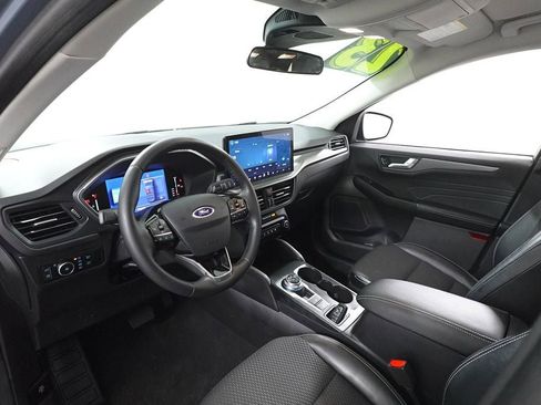 Used 2023 Ford Escape SE image 13