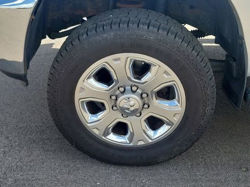 Used 2015 RAM 2500 Laramie w/ Convenience Group AWD/4WD image 9
