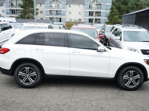 Used 2017 Mercedes-Benz GLC 300 image 8