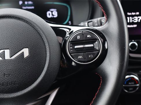 Certified 2023 Kia Soul GT-Line FWD image 17