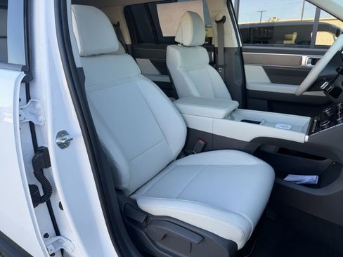 New 2026 Hyundai Santa Fe SE FWD image 24
