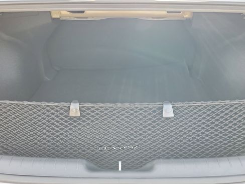 Used 2025 Hyundai Elantra Sport image 29