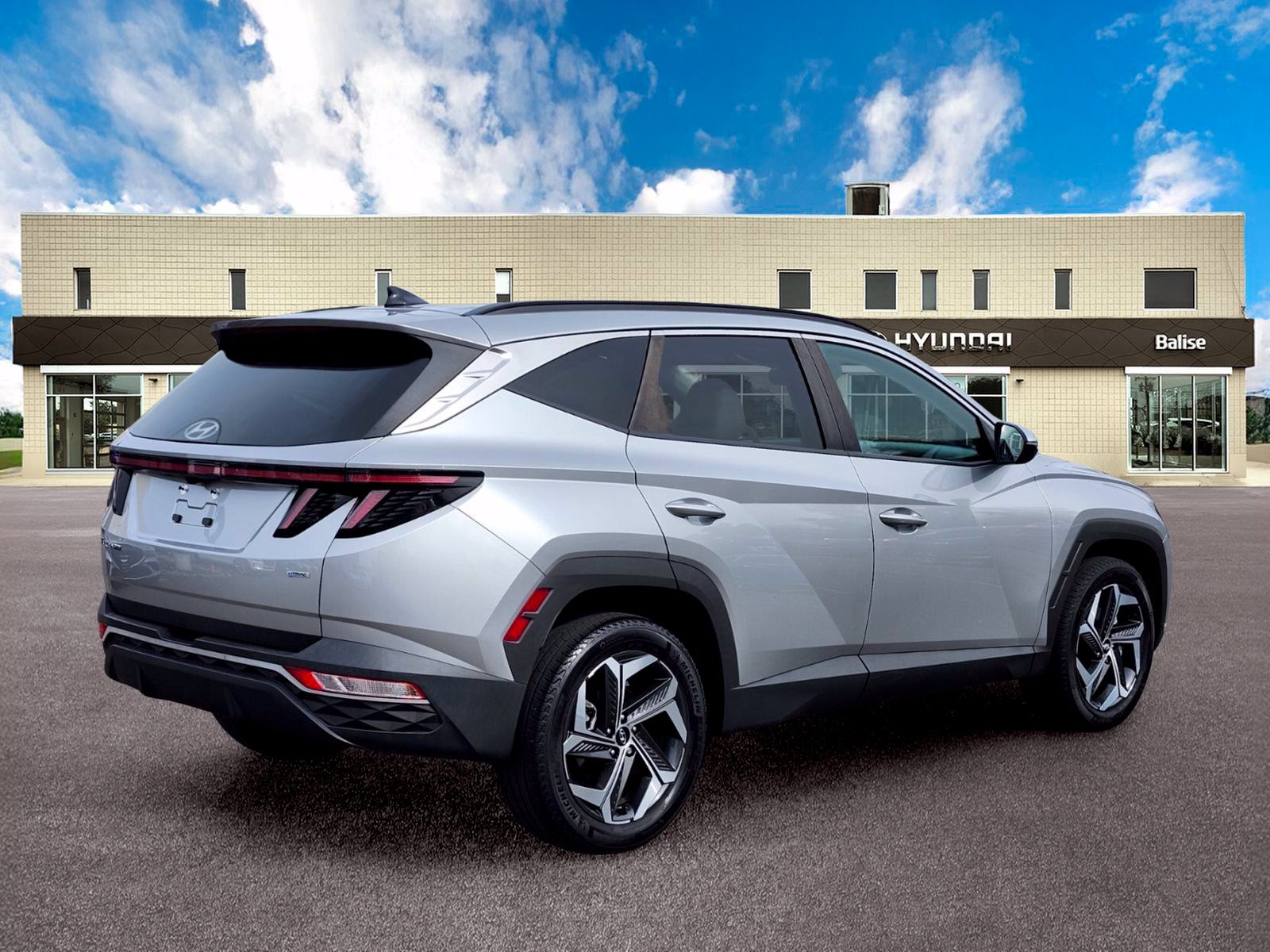 Used 2024 Hyundai Tucson SEL w/ Convenience Package AWD/4WD image 3