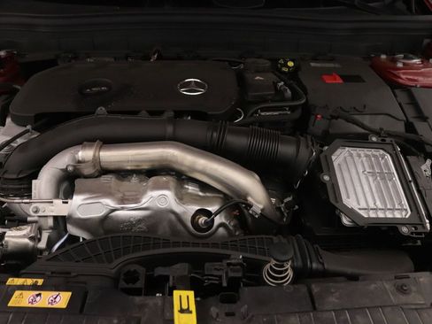 New 2026 Mercedes-Benz GLB 250 image 9