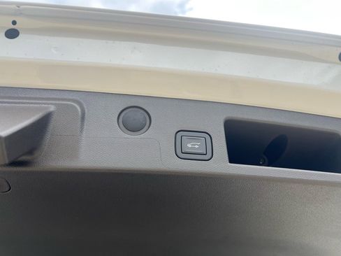 New 2026 GMC Terrain Denali w/ LPO, Floor Liner Package image 8