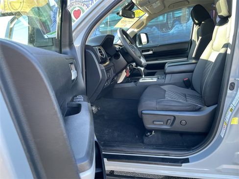Used 2018 Toyota Tundra SR5 image 14
