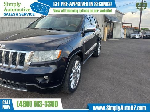 Used 2011 Jeep Grand Cherokee Overland image 3