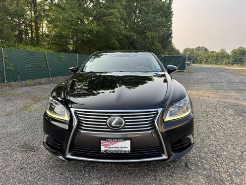 Used 2015 Lexus LS 460 L w/ Ultra Luxury Package AWD/4WD image 2