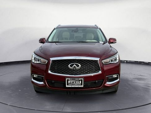 Used 2019 INFINITI QX60 Luxe w/ Essential Package image 2
